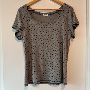 MADE IN CANADA - Flutter Sleeve, Scoop Neck Bamboo Top - Pretty Crow Print